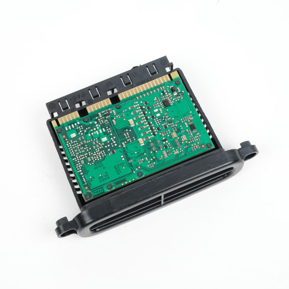 63117316213 / BMW F01 F02 F03 F04 Hybrid 7 Serisi Adaptif Far Kontrol Modülü