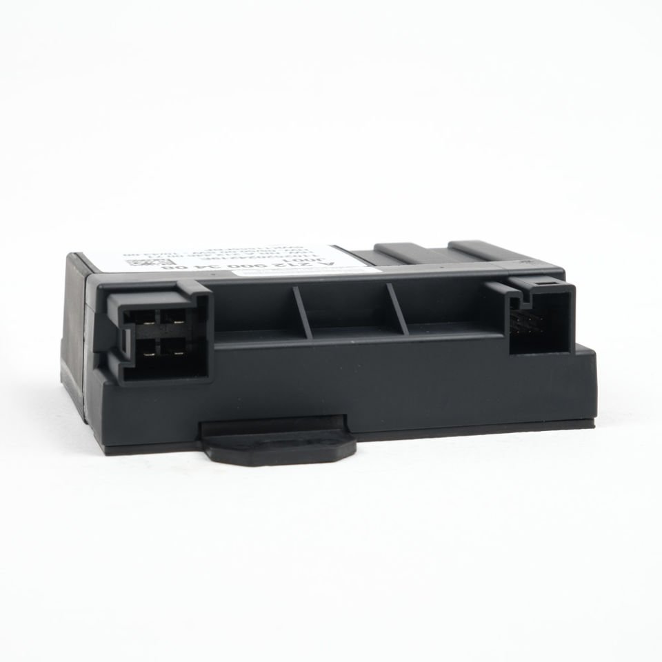 A2129003408 / Mercedes Benz W204 W212 Yakıt Pompası Kontrol Modülü