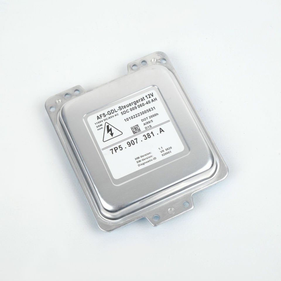 5DC009060-40 AH / Porsche Cayanne Xenon Far Beyni