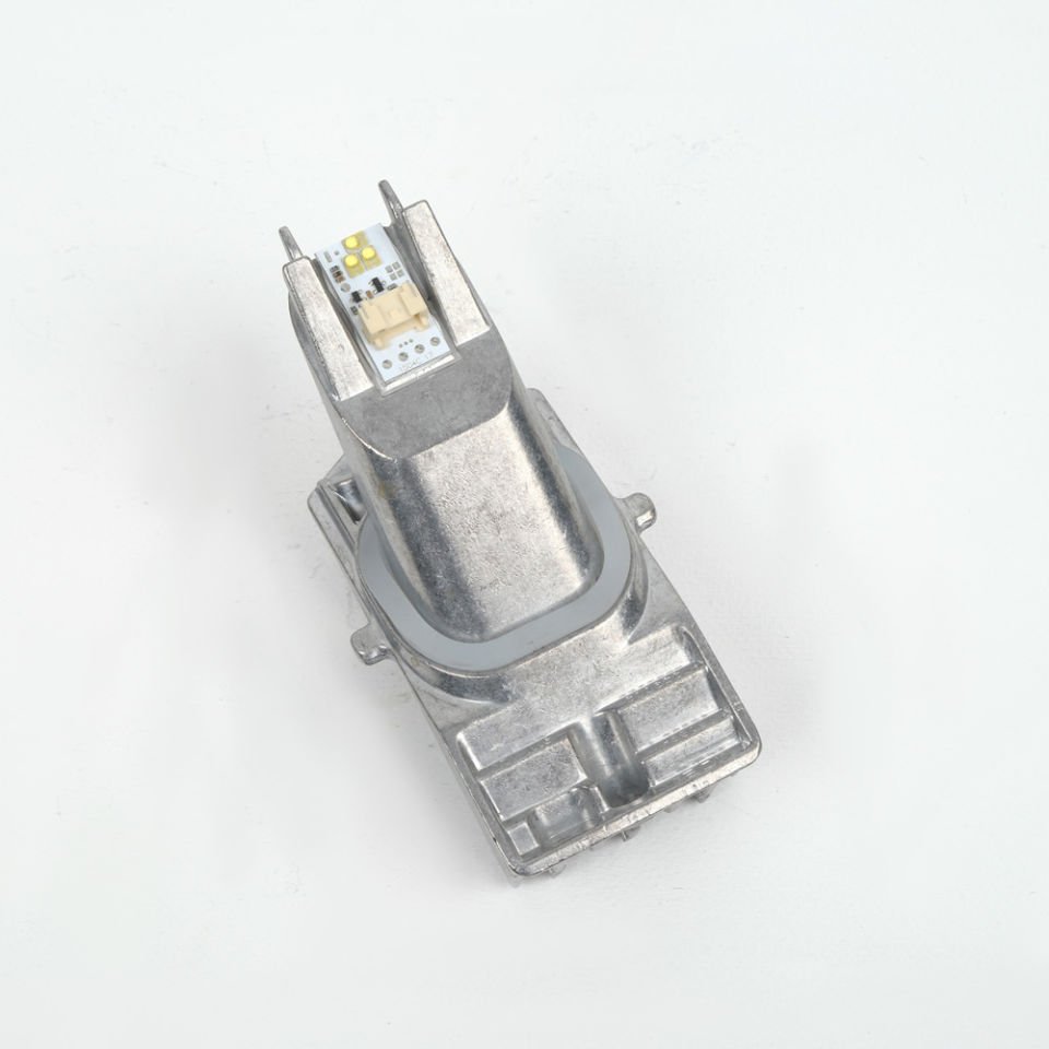 63117339003 / BMW F01 F02 LCI 7 Serisi Led Far Modülü