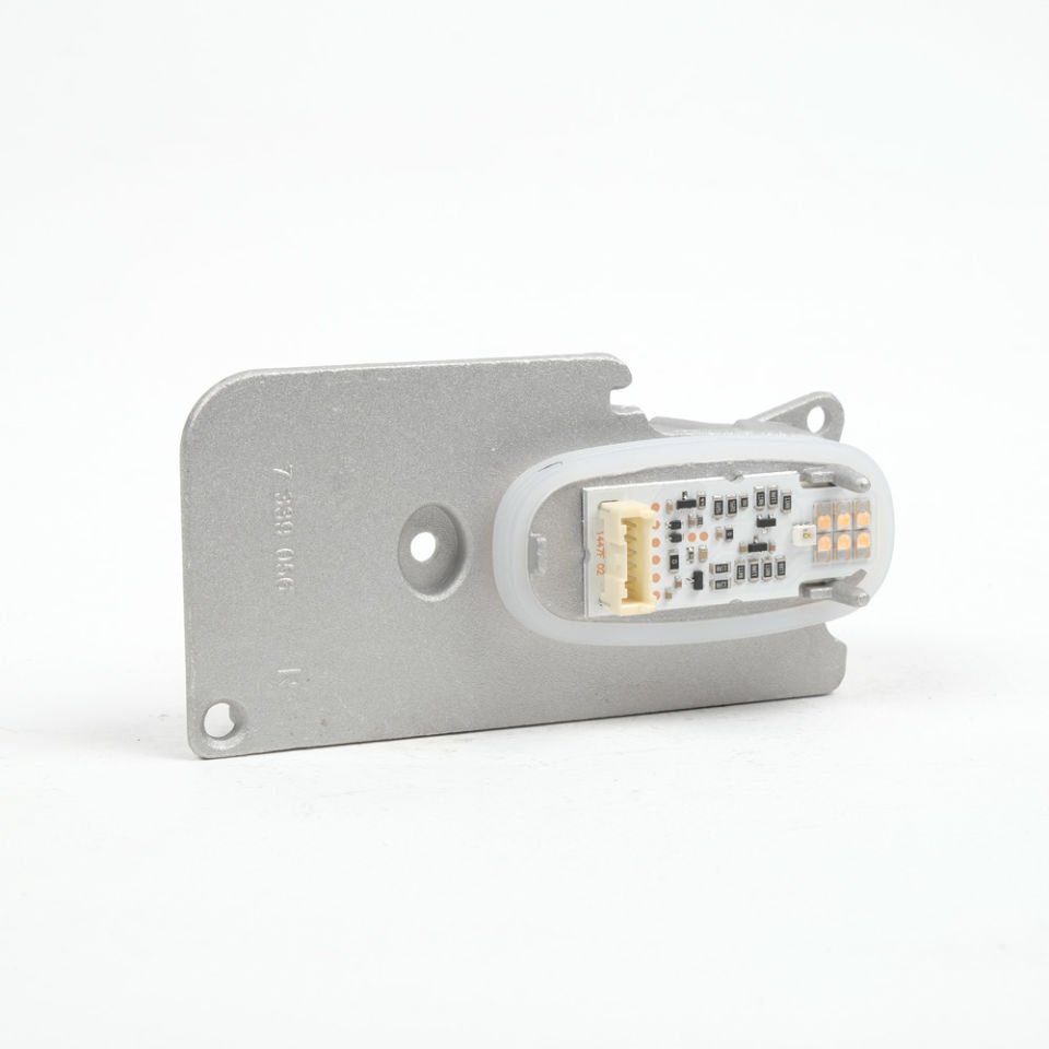 63117339056 / BMW F01 F02 F03 LCI 7 Serisi Led Signal Far Modülü