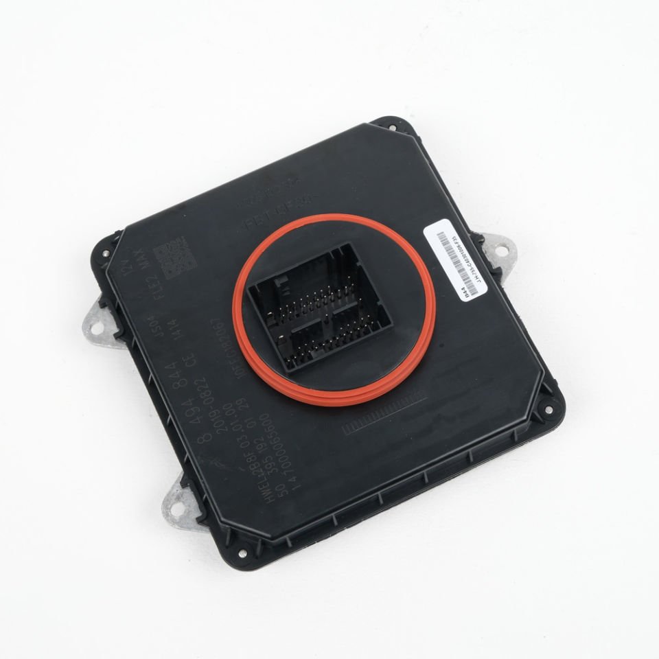 63118494844 / BMW F15 F20 LCI F21 LCI F30 F31 F45 F46 F32 Led Far Beyni