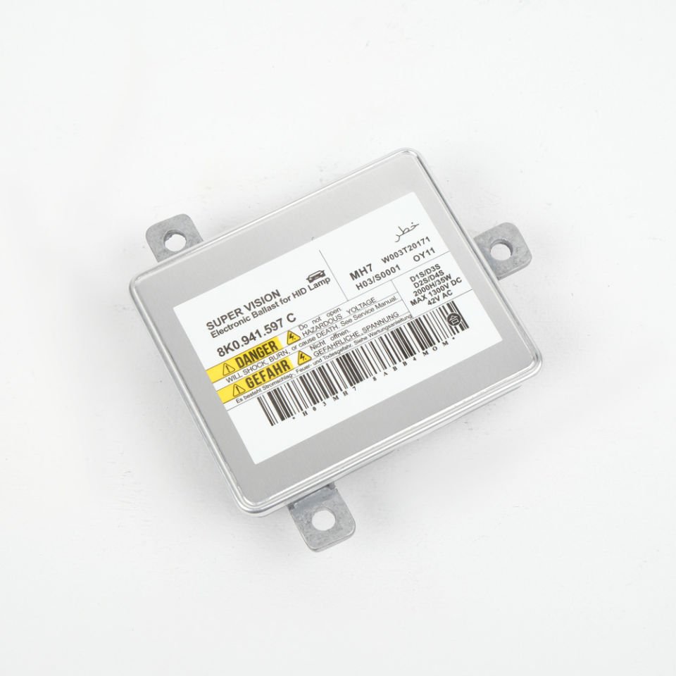 8K0941597C / Audi  Xenon Far Beyni