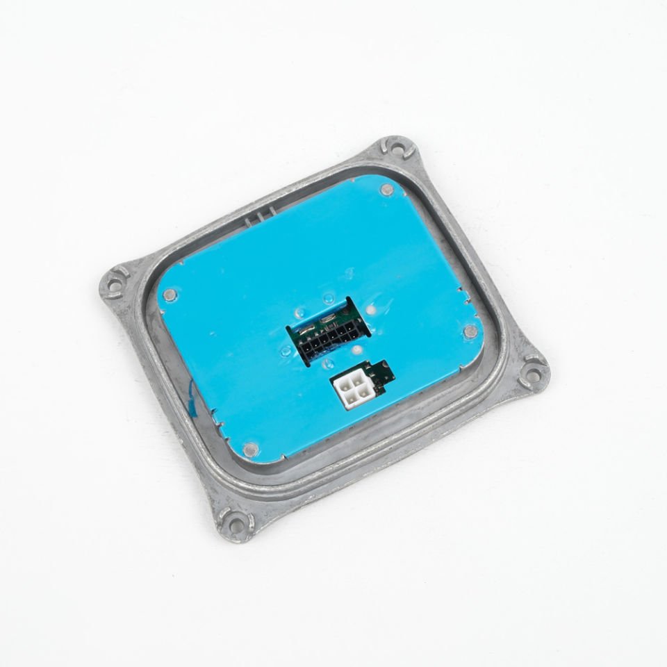 A2218706389 / Контролер за ксенонови фарове Mercedes Benz W221 S Class